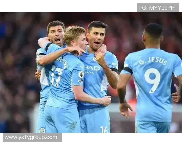 足球场最耐撞的球星是谁 他如何在激烈碰撞中依然屹立不倒